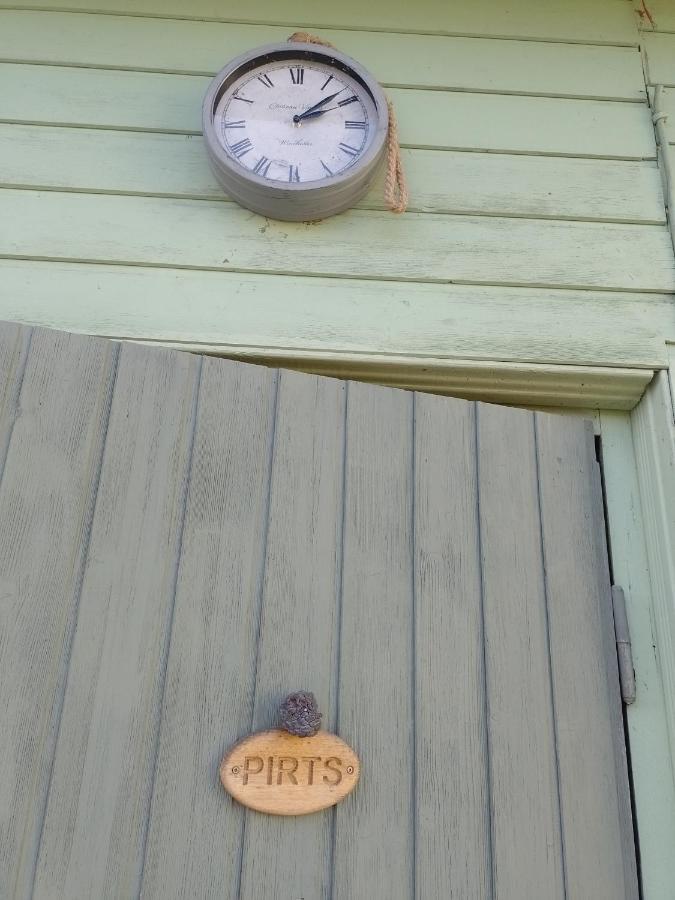House, Garden & Sauna. Free Parking. Train Stop-200 M. Sea-1 Km. Jurkalne Zewnętrze zdjęcie